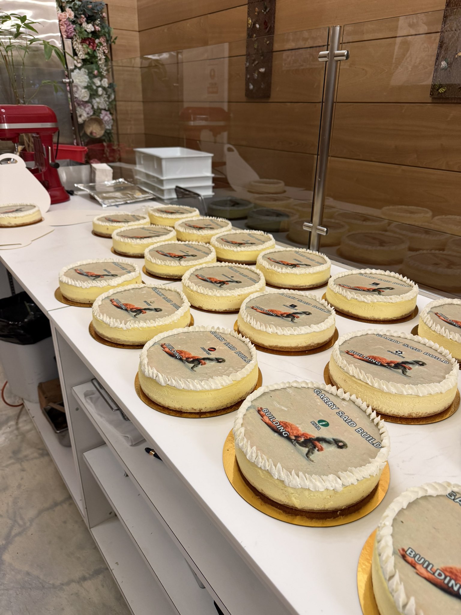 Fifteen Rippling coldcakes lined up for SF delivery